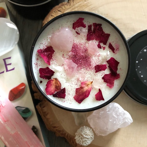 *Heart Magic* - Soy Wax Candle - Picture 4 of 6